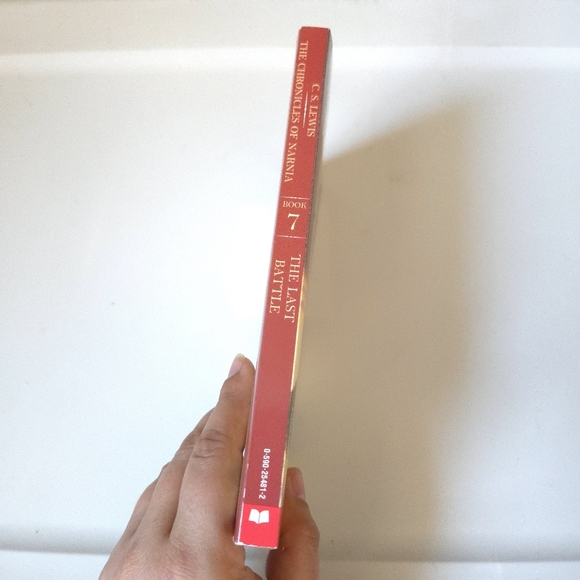 The Chronicles of Narnia: The Last Battle Book - Picture 2 of 7